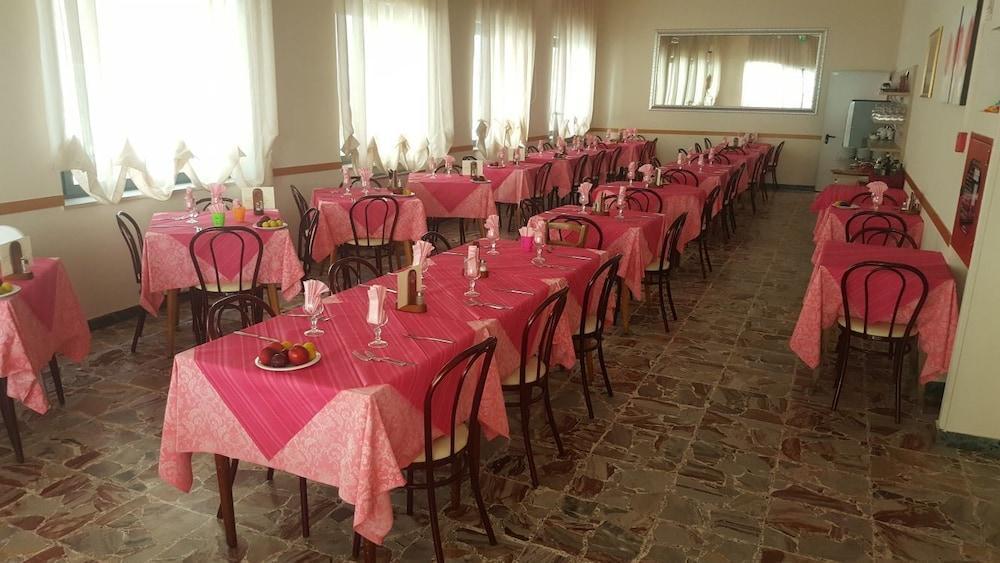 Hotel Venere Rimini Extérieur photo